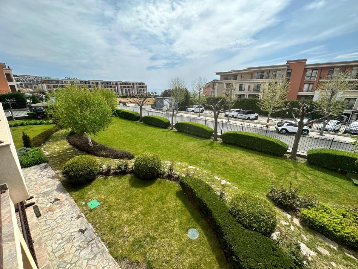Private Apartments In Oxygen Свети-Влас Экстерьер фото
