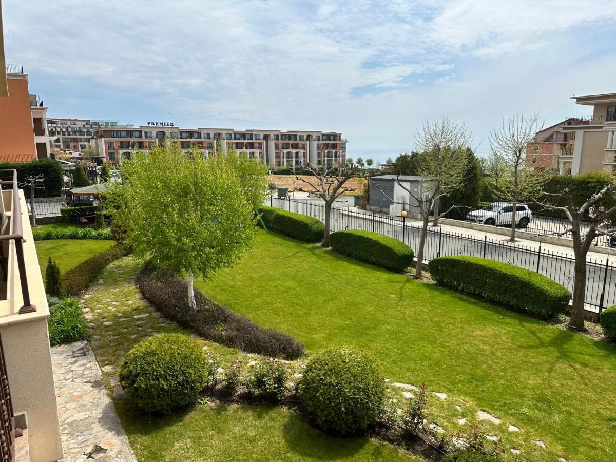 Private Apartments In Oxygen Свети-Влас Экстерьер фото