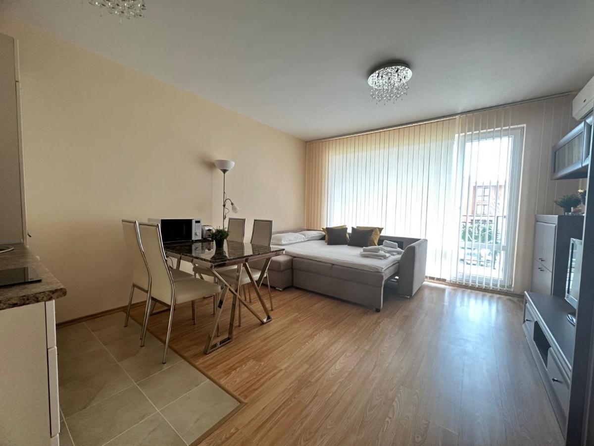 Private Apartments In Oxygen Свети-Влас Экстерьер фото
