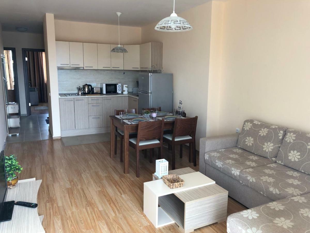 Private Apartments In Oxygen Свети-Влас Экстерьер фото